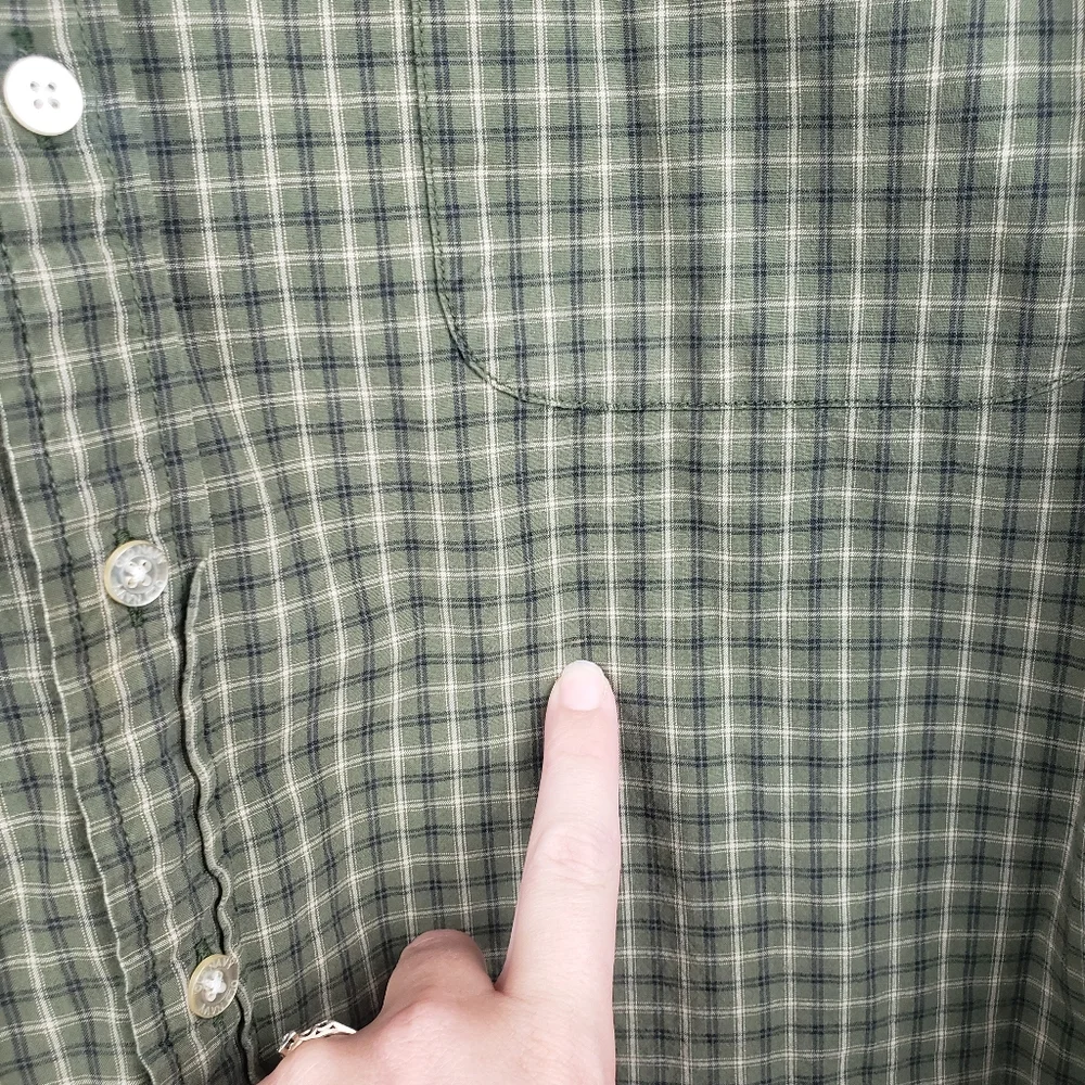 Old Navy Mens Green Button Down Shirt Long Sleeve Size XL 100% Cotton Small Spot - Picture 2 of 10